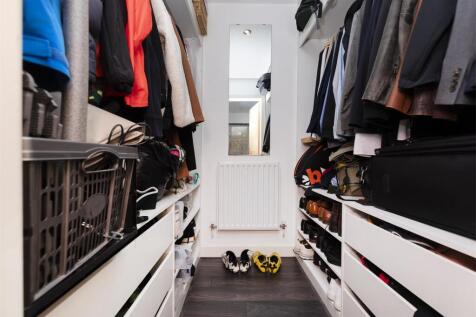 Bramleys Estate Agents - Oakfield Drive - Mirfield