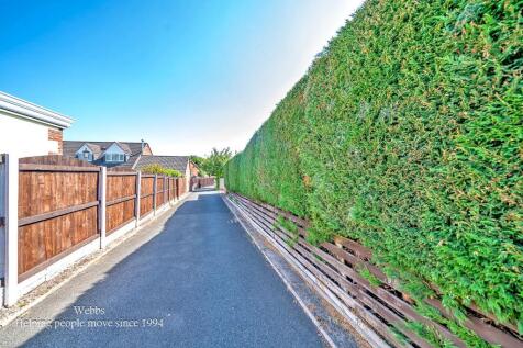 private driveway