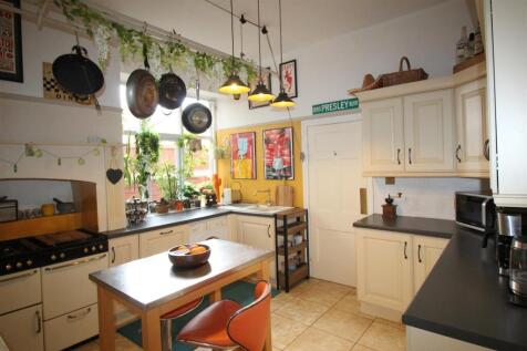 Park Road 74, Kitchen.JPG