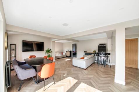 LIVING DINING KITCHEN