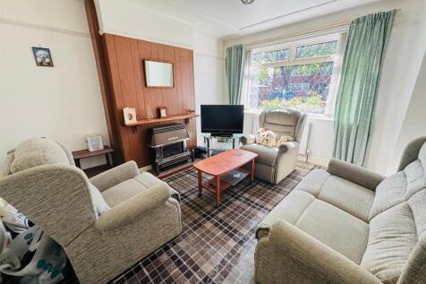 Living Room:
