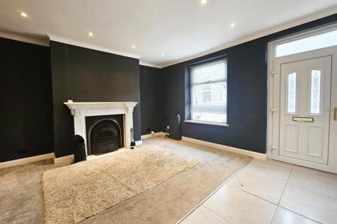 Gibb Street, Cowling photo 3