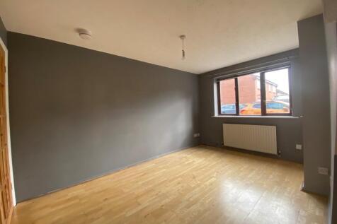 Clarks Lane, Newark, Notts, NG24 photo 3
