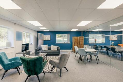 (2026-09-23)_Vantage House_(Rightmove)-10.jpg