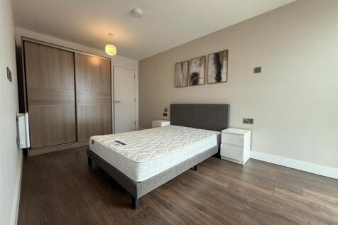 Bedroom 1.jpeg