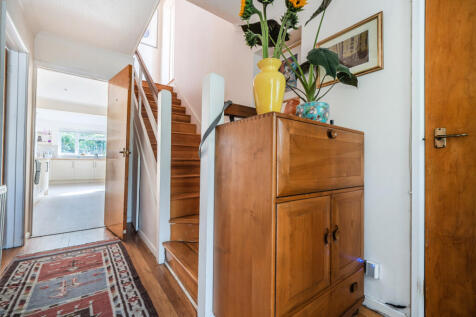 1353936-8-68cbff7...