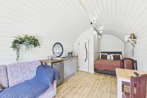 CAM03185G0-PR0095-STILL020