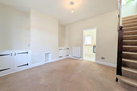To Let - Southern Road, Birkdale, PR8 - One Bedroom Terraced Cottage photo 4