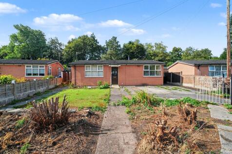 31 Urban Drive, Altrincham, Cheshire, WA15 8HX