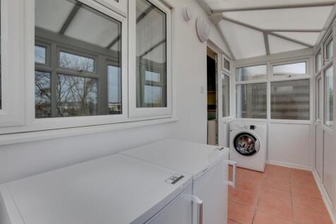 Trinity Close, Bishop's Stortford photo 3