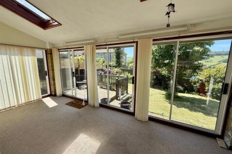 Garden Room: