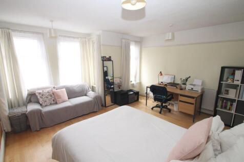 Stangray Avenue, Plymouth, Devon, PL4 photo 4