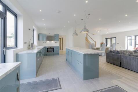 New House, Staverton Kitchen/breakfast room