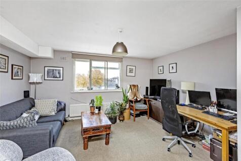 Slievemore Close, London, SW4 photo 3