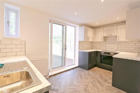 Birch Grove, Audenshaw, Manchester, Greater Manchester, M34 photo 3