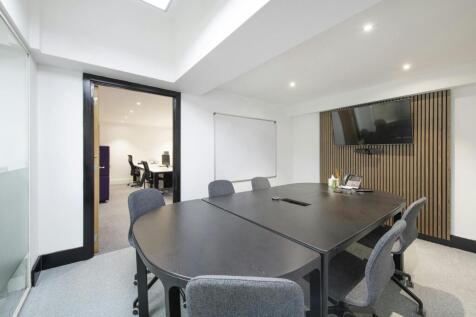 OFFICE 10.jpg