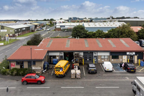 Commercial Property to rent Image 4