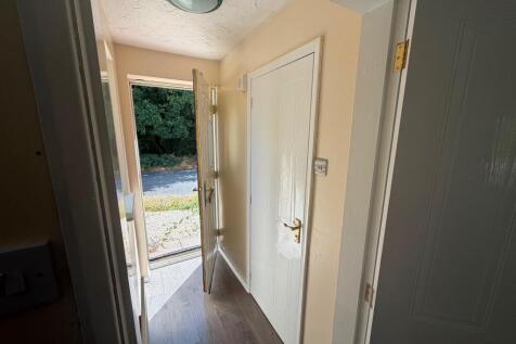 Arklet Close, Nuneaton, Warwickshire, CV10 photo 4
