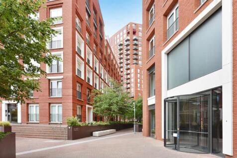 Flat 81, 7a Exchange Gardens (12).JPG