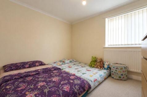 Wimpole Close, Park South, Swindon, Wiltshire, SN3 photo 5