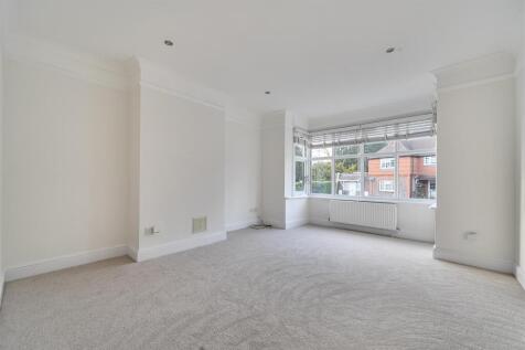 Sitting room 4th angle.jpg