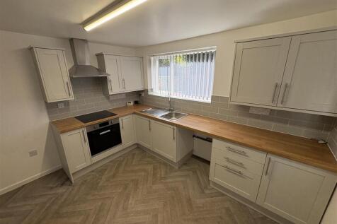 Higher Croft, Penwortham, Preston photo 4