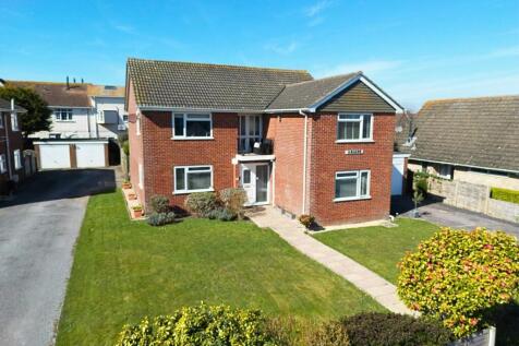 New Milton, BH25 - property photo