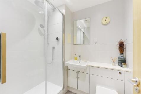 Berglen Court (5).JPG