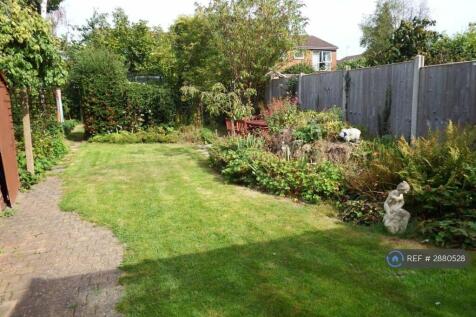Beautiful Rear Garden