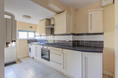 3-bed house on Gordon Road, Cathays, £1,760/mo