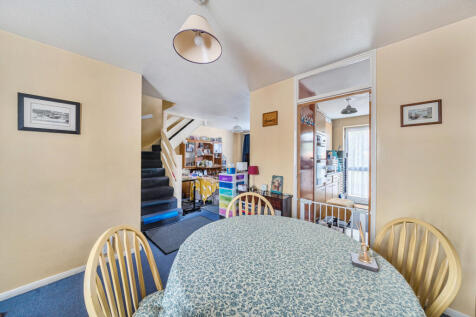 1358642-6-68d2720...