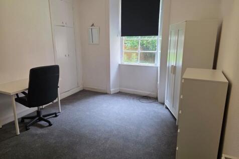 B/R, 24 Kersland Street photo 5