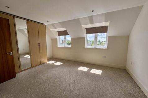 Brook Court, Bridgend,  photo 4
