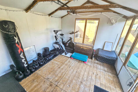 Summerhouse/Gym
