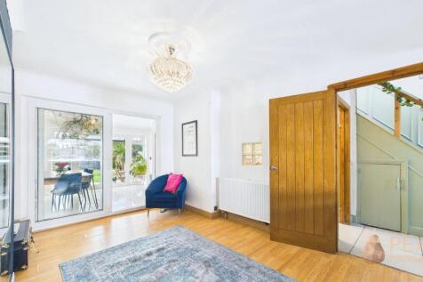 Living &amp; Dining Room