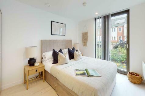 Highland Court, Gavel Drive, Rugby, Warwickshire photo 4