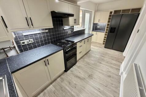 Crossgate Avenue, Sharston photo 4