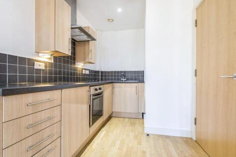 Lounge/Kitchen Area