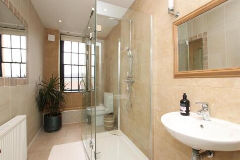 Shower room.JPG