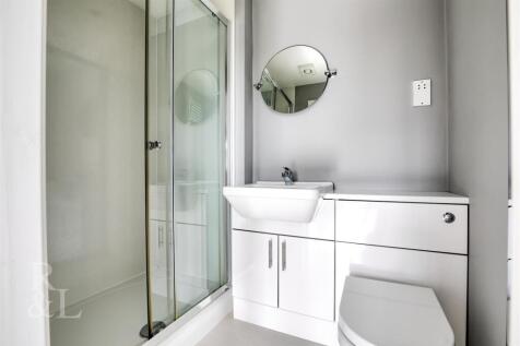 6 Meadow Lane (26).jpg