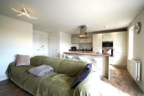 Lounge/Kitchen