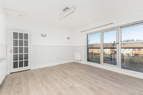 Paxstone Crescent, Harthill photo 5