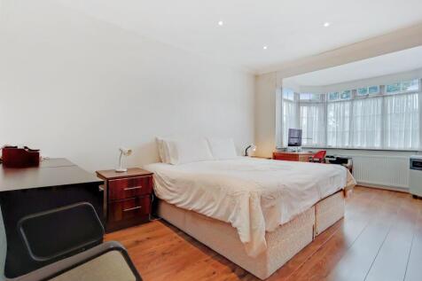 11_Master Bedroom-1.jpg