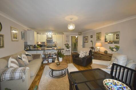Living / Dining Kitchen