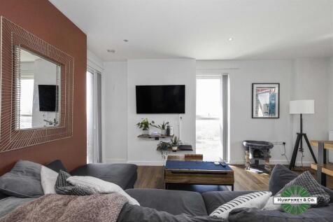 Flat 17 Dunedin Road 142 Siskin Apartments -008.JP