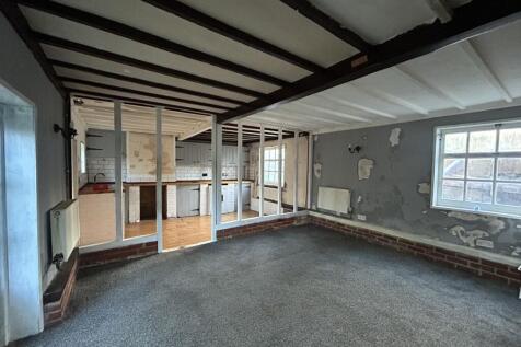 2  Medium  T202512151054.jpg