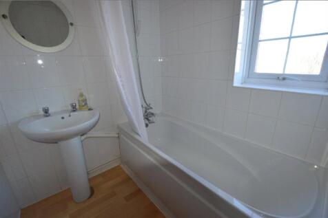 Bowmans Way, Dunstable, Bedfordshire, LU6 photo 4