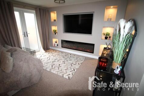 Living Room (2)