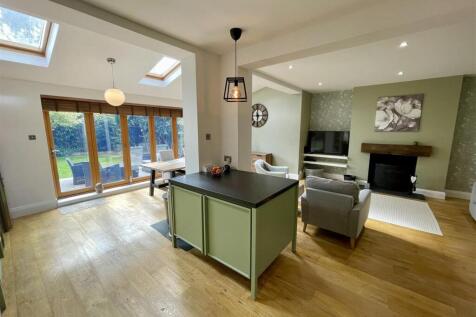 Kitchen/Diner/Family Room