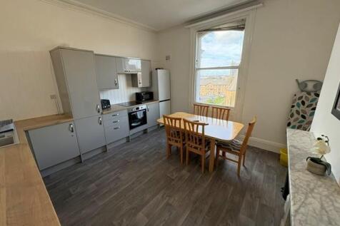 Albion Crescent, Scarborough photo 3